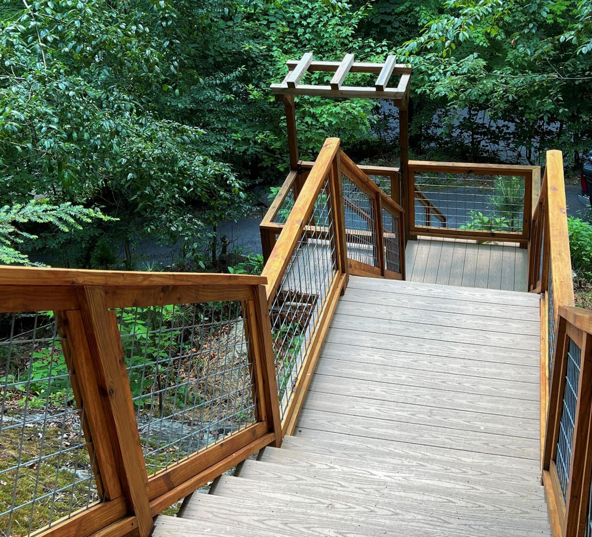 Mountain Joy -Private Treehouse Style Cabin That Sleeps 4-Free Tickets Gatlinburg Bagian luar foto